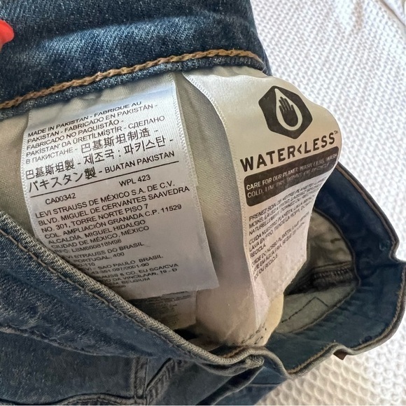 LEVIS MILE HIGH WIDE LEG WOMEN'S JEANS SIZE 28 medium wash - Picture 9 of 9